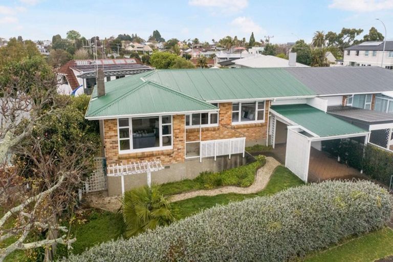 Photo of property in 4 Glenn Terrace, Otumoetai, Tauranga, 3110