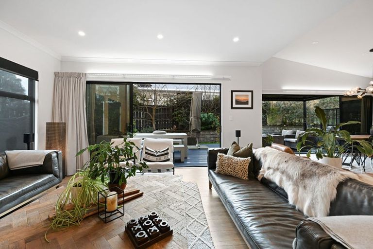 Photo of property in 3d Lake Domain Drive, Frankton, Hamilton, 3204