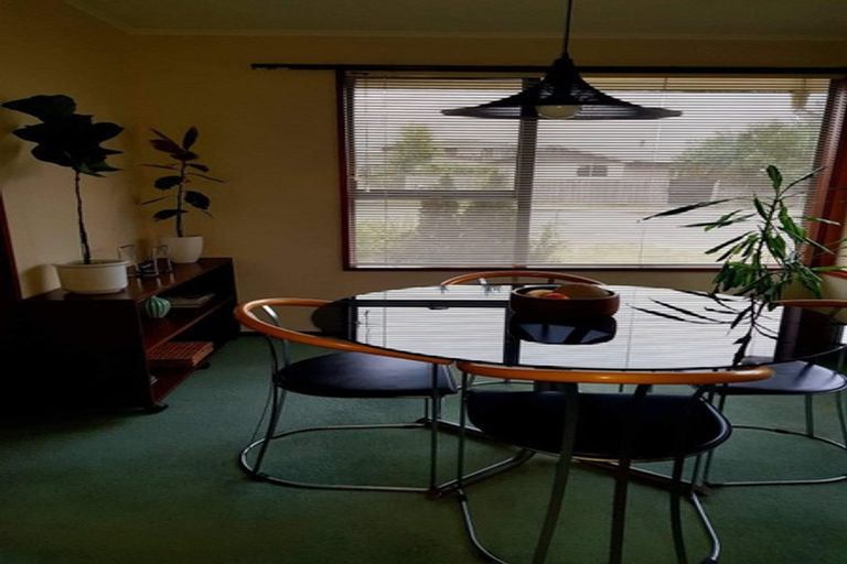 Photo of property in 83 Newnham Street, Rangiora, 7400