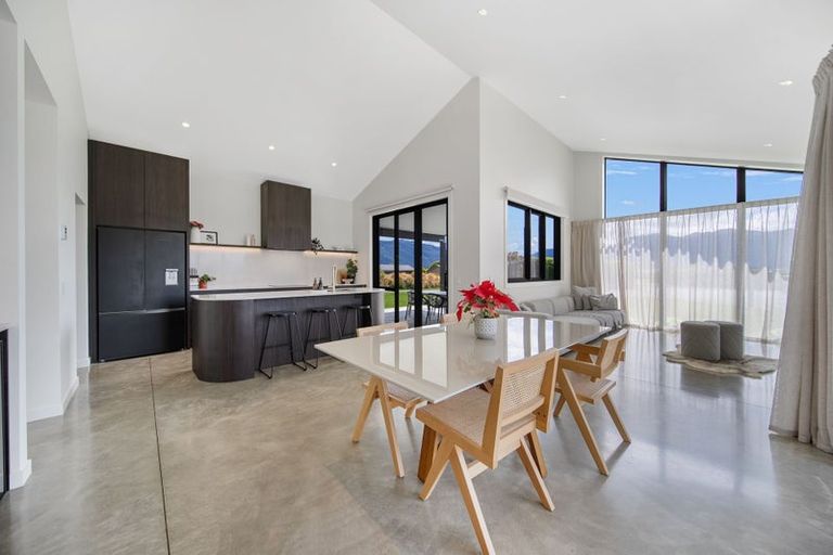 Photo of property in 49 Pukutahi Drive, Te Anau, 9600