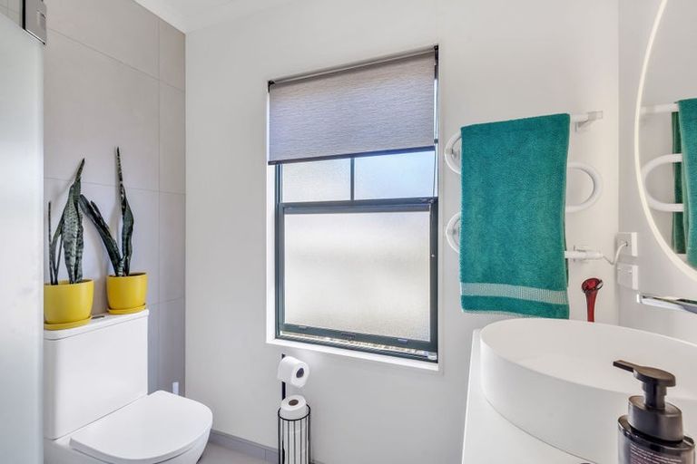 Photo of property in 3/70 Whiteley Street, Moturoa, New Plymouth, 4310