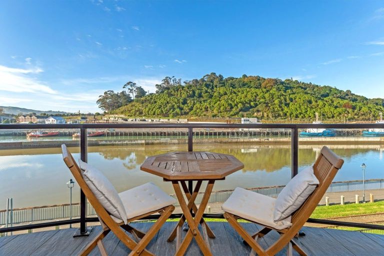 Photo of property in 307/2 Reads Quay, Gisborne, 4010