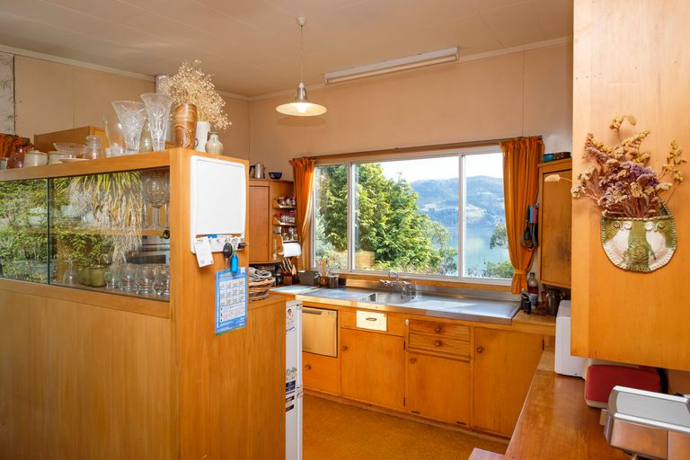 Photo of property in 23 Marine Parade, Macandrew Bay, Dunedin, 9014