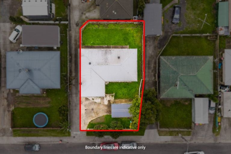 Photo of property in 33 Rollerson Street, Papakura, 2110