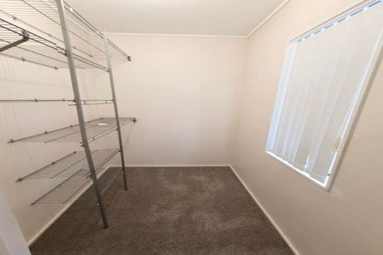Photo of property in 74 Caribbean Drive, Unsworth Heights, Auckland, 0632