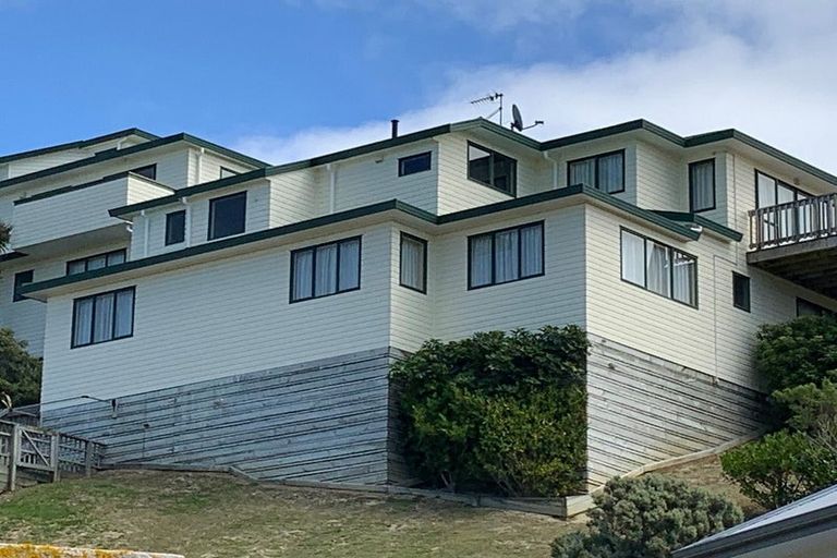 Photo of property in 26 Tattenhall Grove, Churton Park, Wellington, 6037