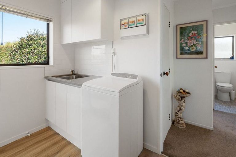 Photo of property in 166 Racecourse Road, Cambridge, 3493