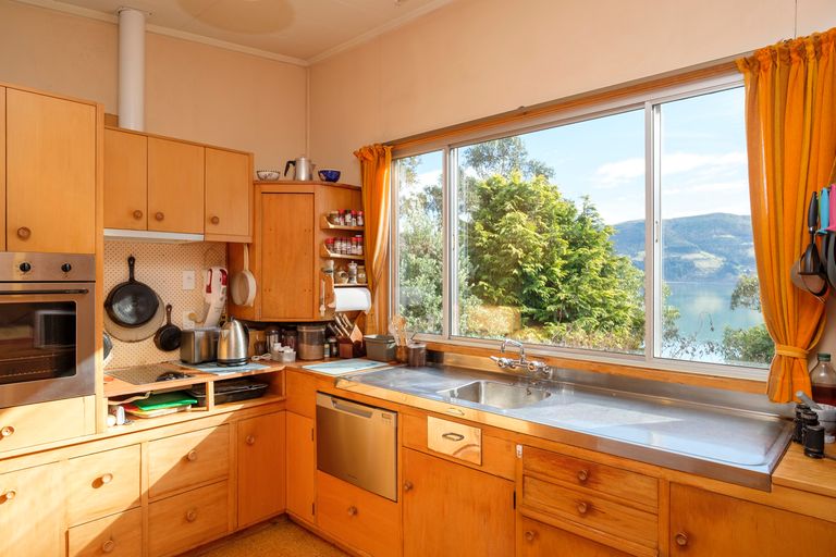 Photo of property in 23 Marine Parade, Macandrew Bay, Dunedin, 9014