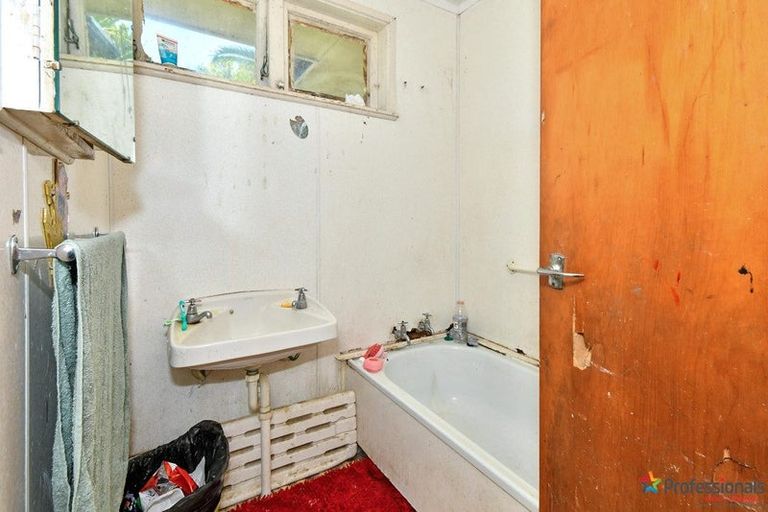 Photo of property in 1 Cardrona Place, Favona, Auckland, 2024