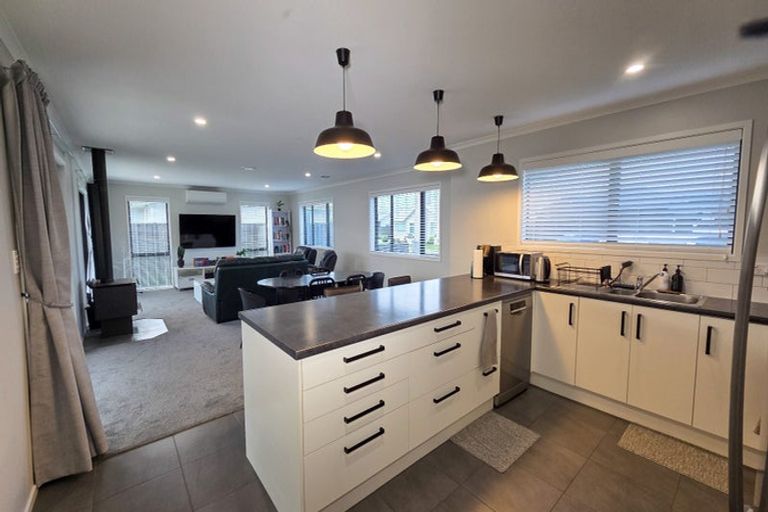 Photo of property in 24 Rangataiki Place, Te Awa, Napier, 4110