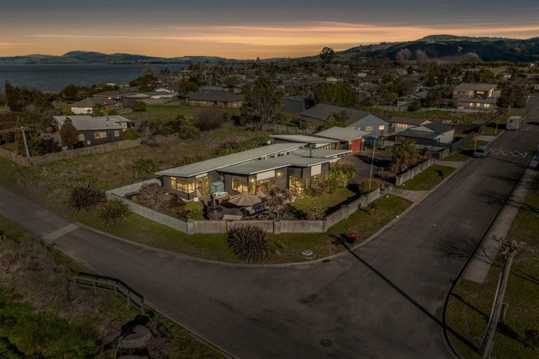 Photo of property in 41 Camellia Drive, Ngongotaha, Rotorua, 3010