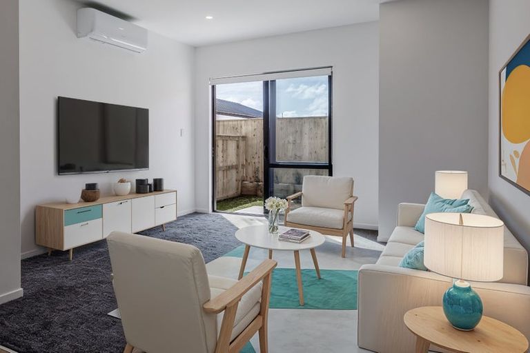 Photo of property in 14 Papai Lane, Massey, 0614