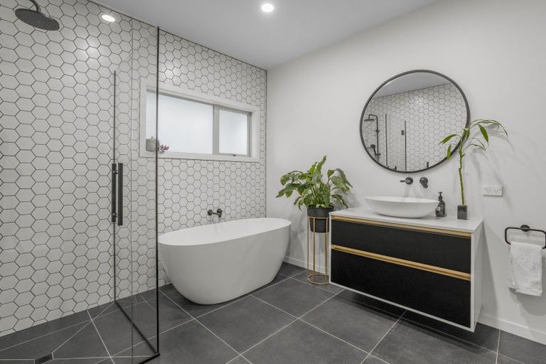 Photo of property in 26 Cotter Street, Greytown, 5712