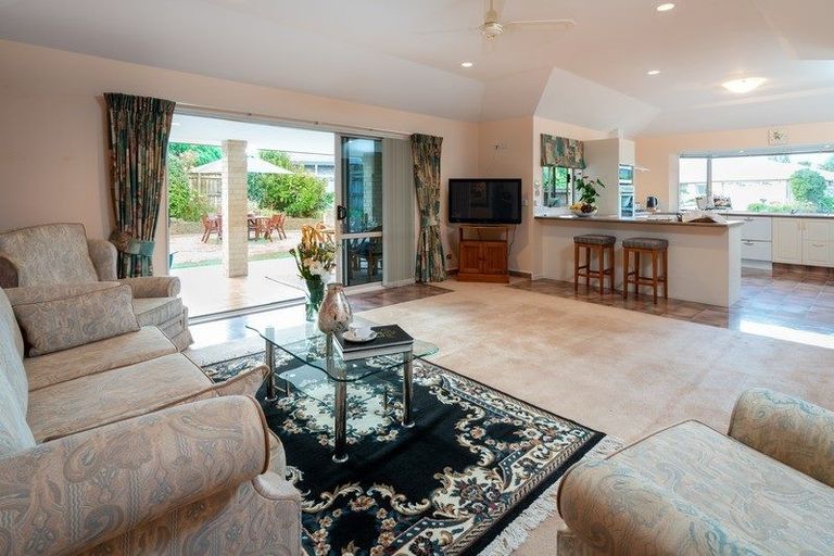 Photo of property in 38 Murray Court, Paraparaumu Beach, Paraparaumu, 5032