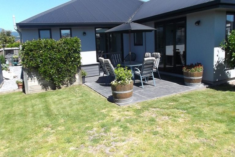 Photo of property in 14b Ernest Place, Brightwater, 7022
