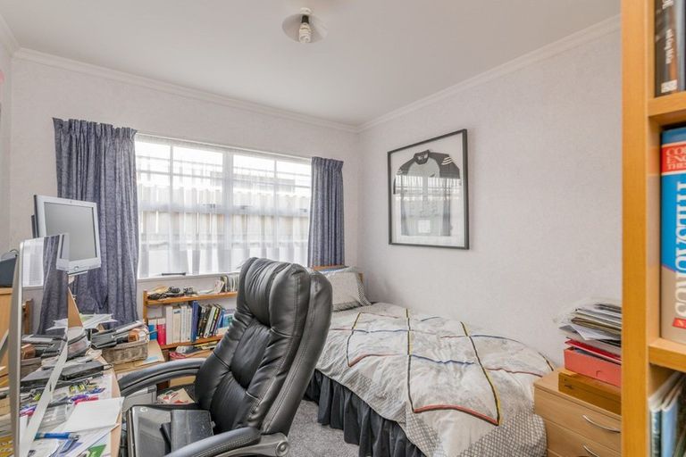 Photo of property in 550 Queen Street East, Levin, 5510
