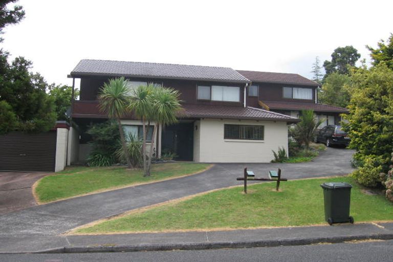 Photo of property in 2/33 Edgeworth Road, Glenfield, Auckland, 0629