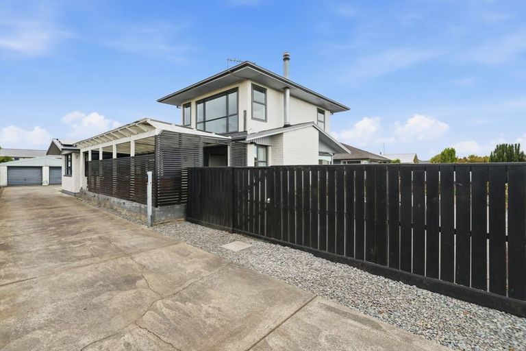 Photo of property in 106 Effingham Street, North New Brighton, Christchurch, 8083