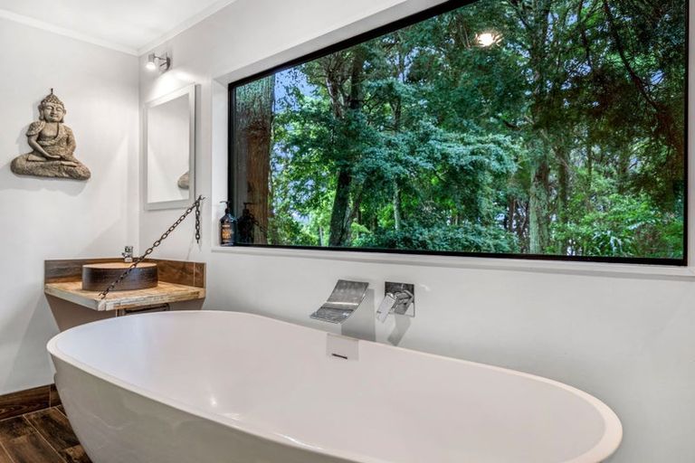 Photo of property in 21 Nyssa Place, Totara Heights, Auckland, 2105