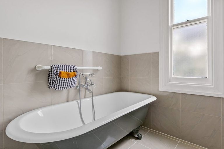 Photo of property in 17d Nelson Street, Helensville, 0800