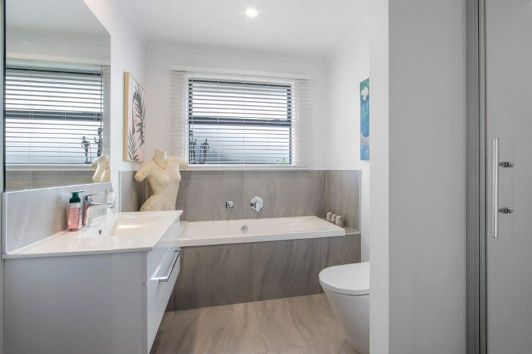 Photo of property in 11 Mural Drive, Katikati, 3129