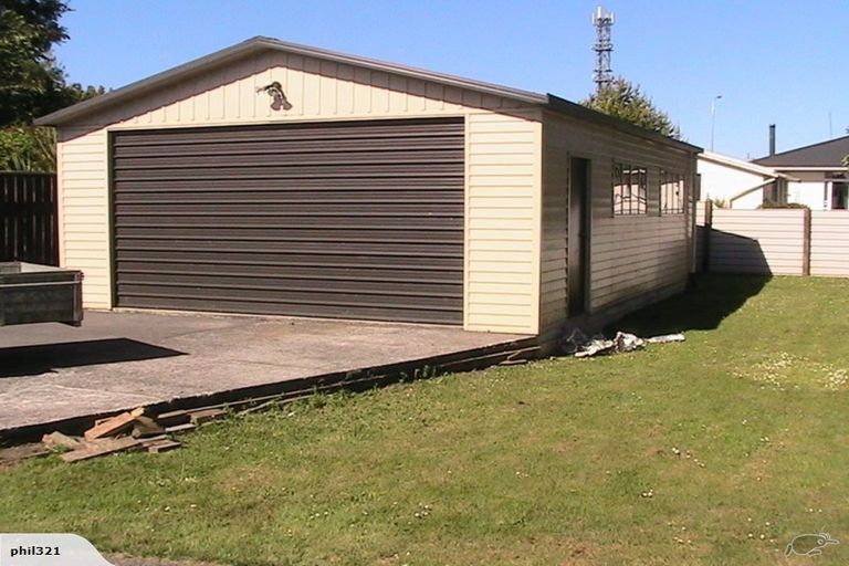 Photo of property in 142 Miranda Street, Stratford, 4332