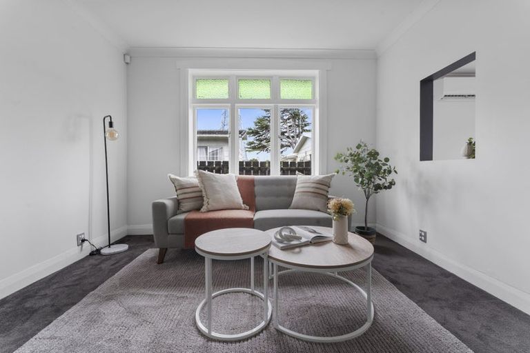 Photo of property in 1/256 Porchester Road, Takanini, 2112