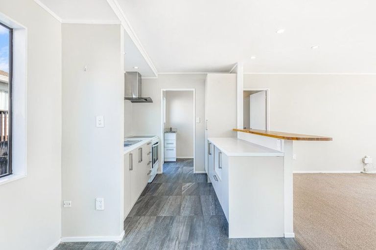 Photo of property in 2b Kintara Drive, Massey, Auckland, 0614