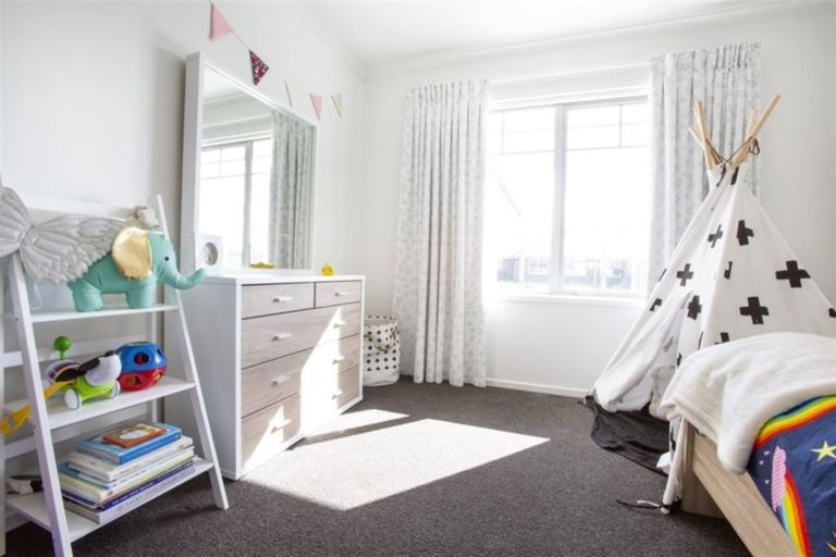 Photo of property in 56 Norfolk Drive, Cambridge, 3434