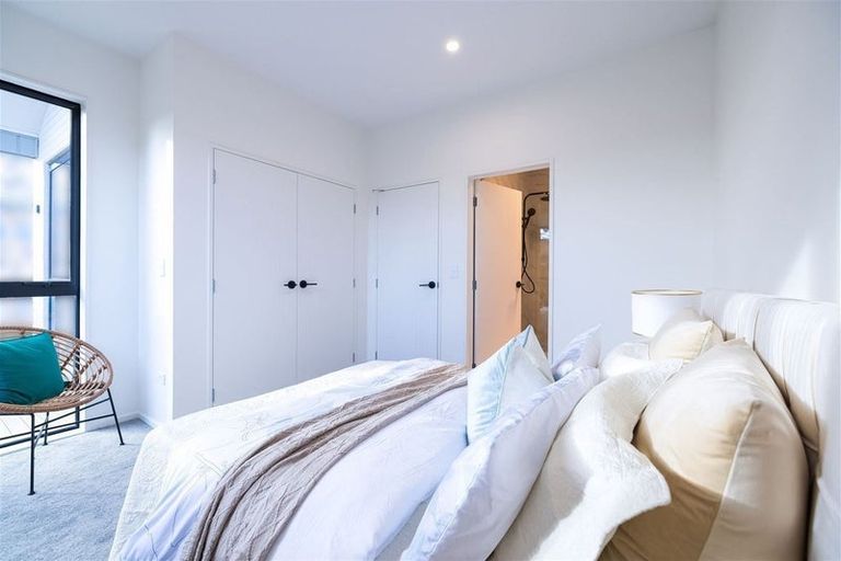 Photo of property in 4 Kokotea Road, Massey, Auckland, 0614