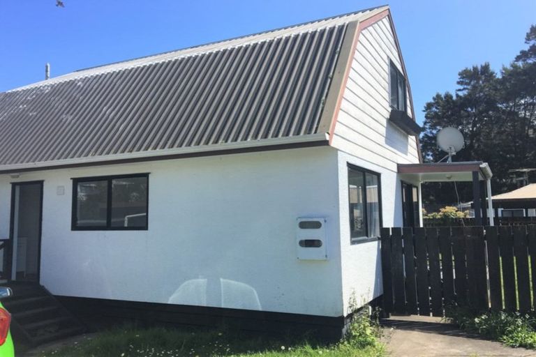 Photo of property in 2/211 Weymouth Road, Manurewa, Auckland, 2102