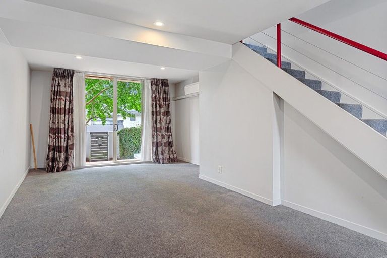 Photo of property in 2/28 Armagh Street, Christchurch Central, Christchurch, 8013
