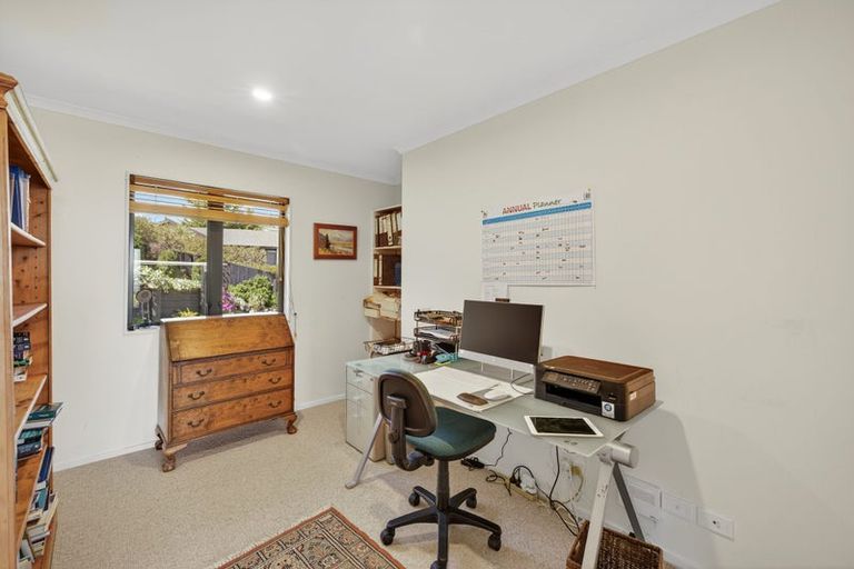 Photo of property in 46 Rockview Place, Mount Pleasant, Christchurch, 8081