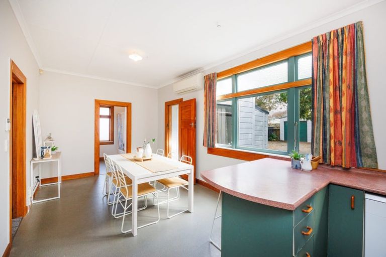 Photo of property in 215 College Street, West End, Palmerston North, 4412