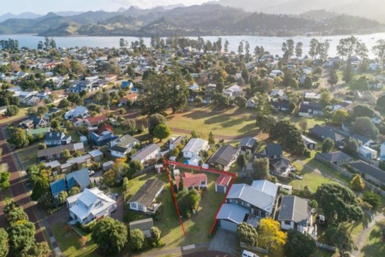 Photo of property in 17 Mccall Avenue, Pauanui, Hikuai, 3579