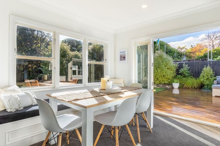 Photo of property in 73 Kohekohe Road, Waikanae, 5036