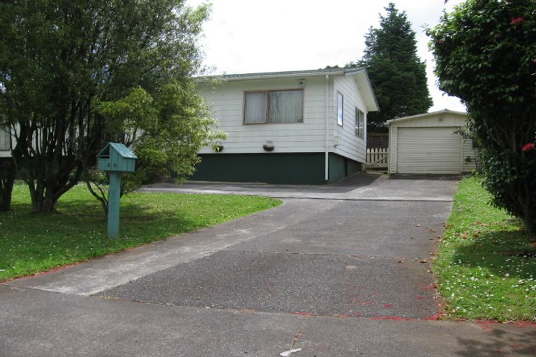 Photo of property in 20 Catkin Crescent, Papatoetoe, Auckland, 2025