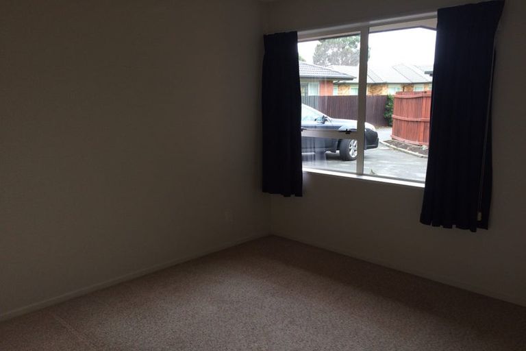 Photo of property in 332 Harewood Road, Bishopdale, Christchurch, 8053