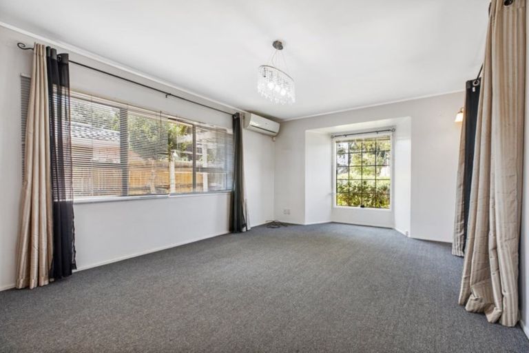 Photo of property in 145 Everglade Drive, Totara Heights, Auckland, 2105