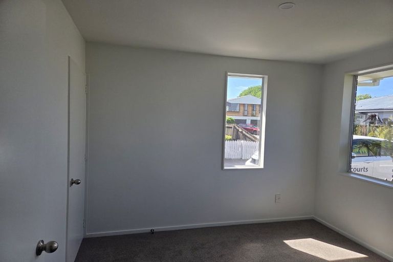 Photo of property in 2/4 Traynor Lane, Avonside, Christchurch, 8061