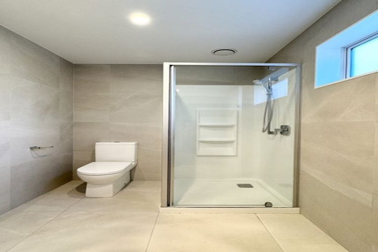 Photo of property in 2 Orowaru Avenue, Massey, Auckland, 0614