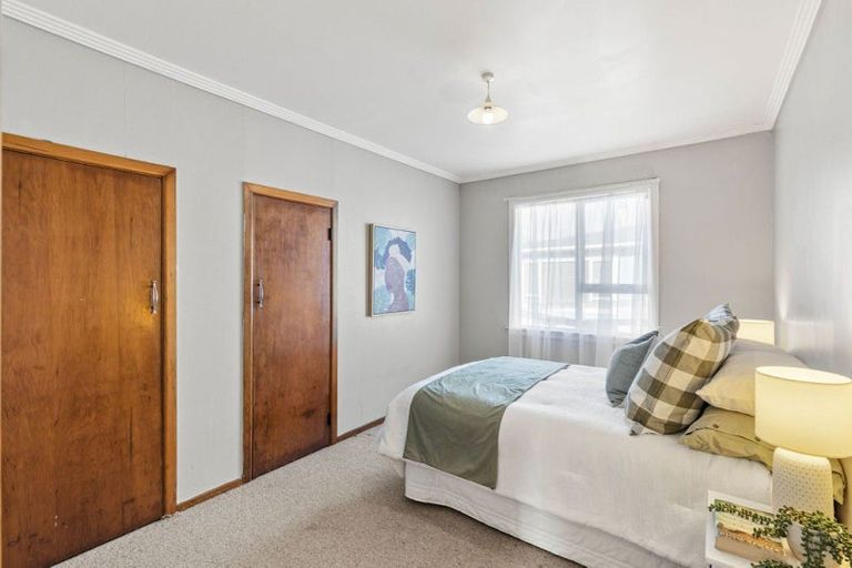 Photo of property in 73 Cornfoot Street, Castlecliff, Whanganui, 4501