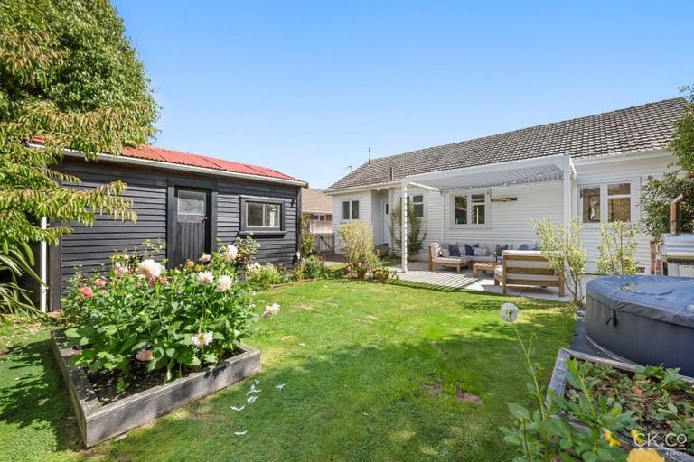 Photo of property in 232 Fergusson Drive, Heretaunga, Upper Hutt, 5018