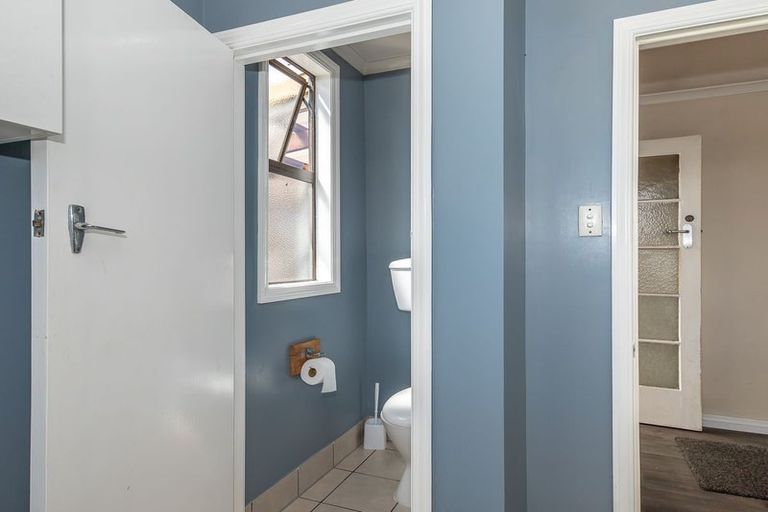 Photo of property in 29 Romilly Street, Westport, 7825