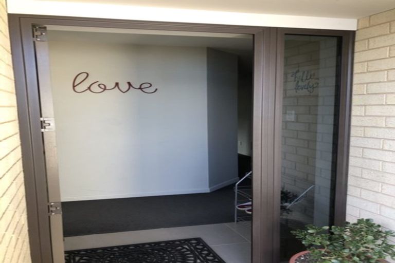 Photo of property in 7 Skipness Lane, Broomfield, Christchurch, 8042