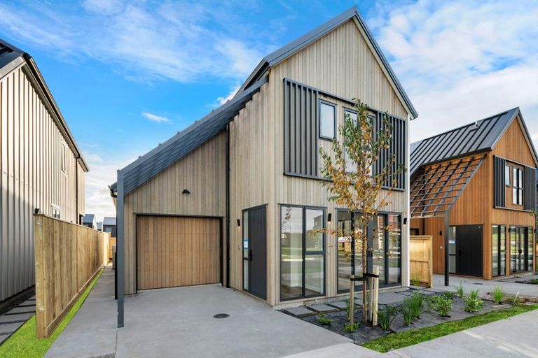 Photo of property in 12 Coopworth Street, Karaka, 2580