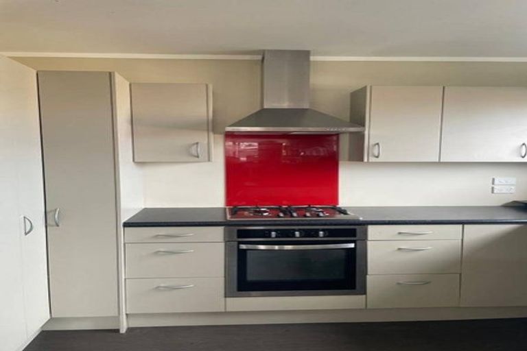 Photo of property in 24 Pennant Grove, Titahi Bay, Porirua, 5022