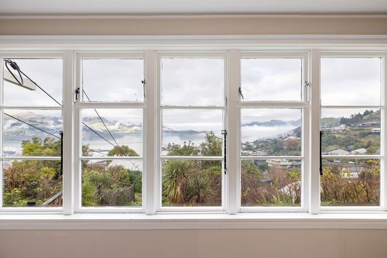 Photo of property in 2 Upham Terrace, Lyttelton, 8082