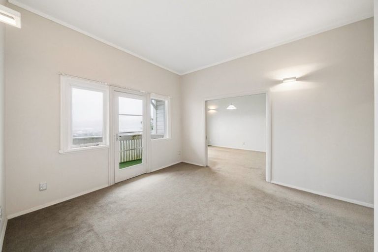 Photo of property in 6 Buckingham Street, Melrose, Wellington, 6023