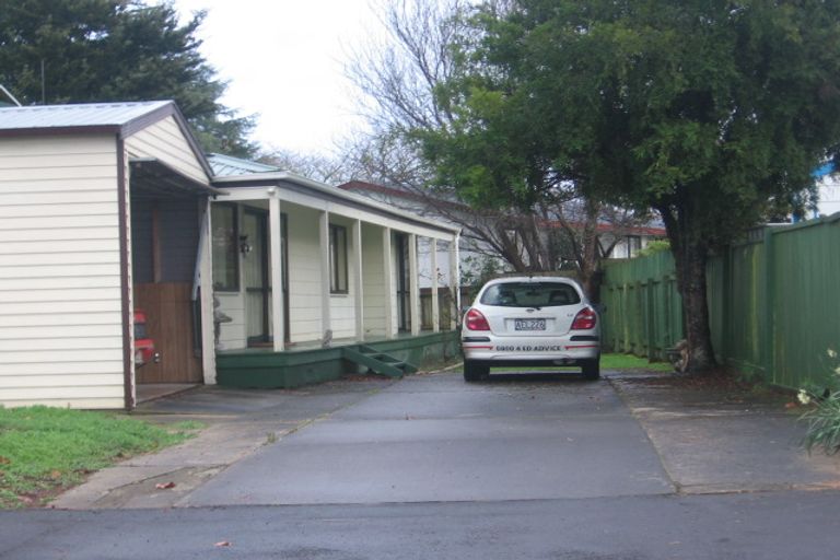 Photo of property in 4a Saint Lukes Place, Bader, Hamilton, 3206